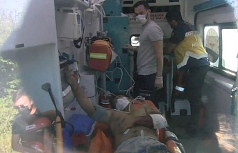 Beykoz'da 2 defineci arama yaparken patlayıcıdan yaralandı